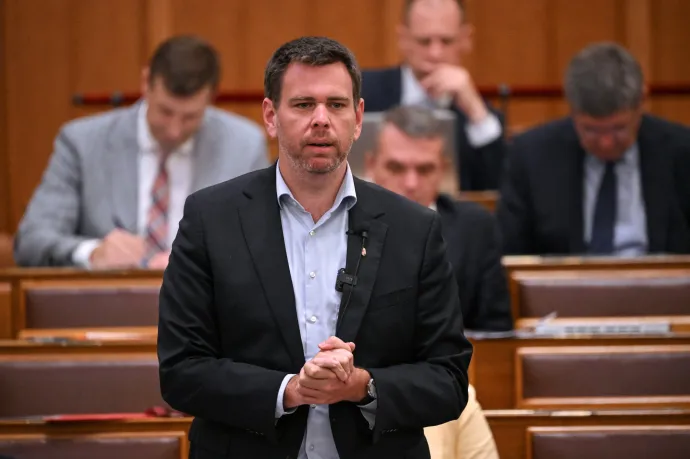 Belső ellenőrzést rendelt el a minisztériumnál Vitézy a Lázárinfók finanszírozása miatt