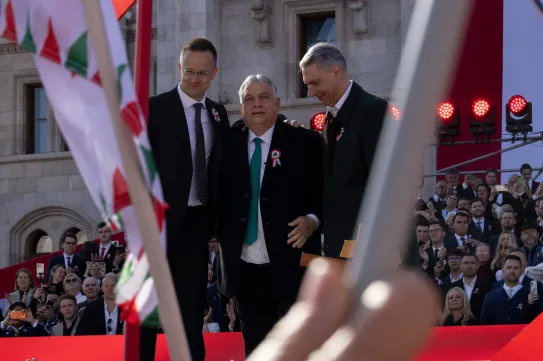 Nemcsak a Fidesz van válságban, de a húsz éven át épített hálózata is halálos sebeket kap