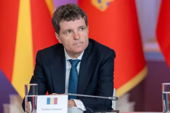 Találat érte és kigyulladt egy LPG-szállító hajó a Fekete-tengeren, ki kellett menteni a legénységet