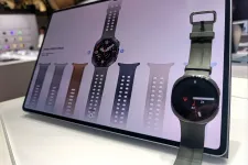 A Samsung végre értelmet adott az okosóráinak