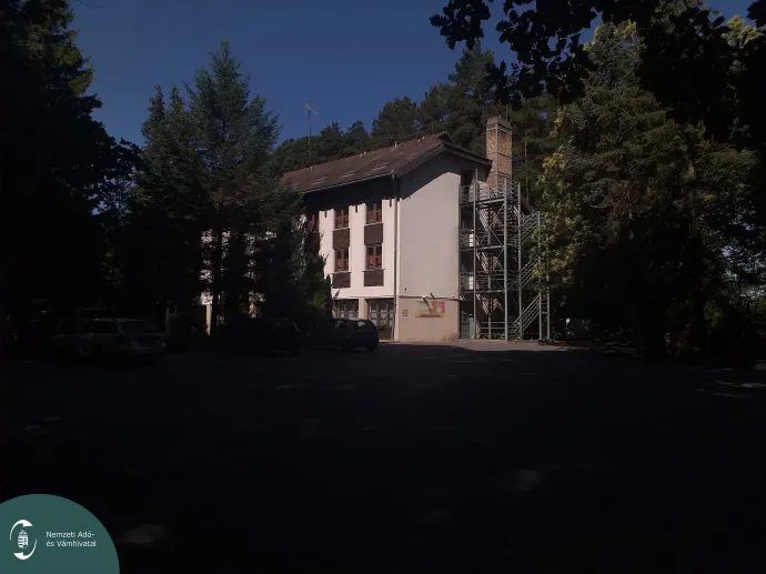 A Salgó Hotel kívülről és belülről – Fotók: Nemzeti Adó- és Vámhivatal
