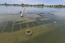 Világháborús bomba és régi hajóroncs is előkerült az apadó Duna horvátországi szakaszán