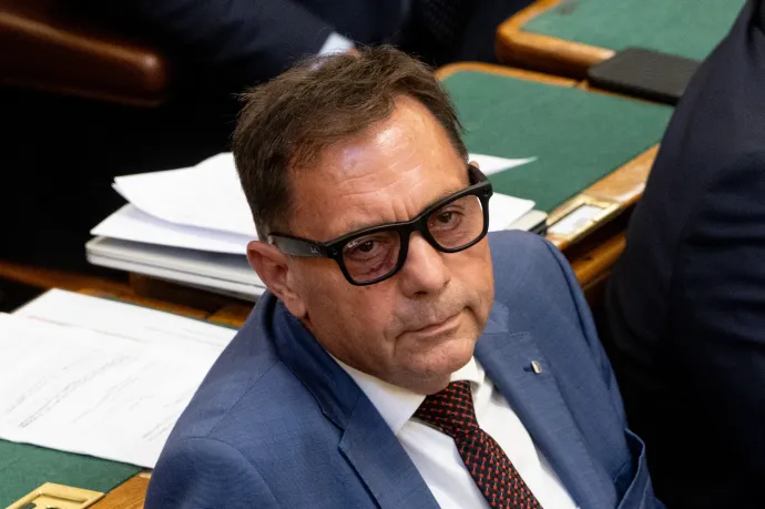444: 150 millió forint közpénzt kapott a Pócs Jánoshoz köthető civil szervezet, de az elszámolásaiban vannak furcsaságok