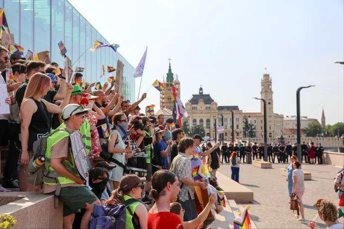 Kiállnak a nagyváradi Pride felvonulás mellett az Európai Bizottság biztosai, de a civilek többet szeretnének