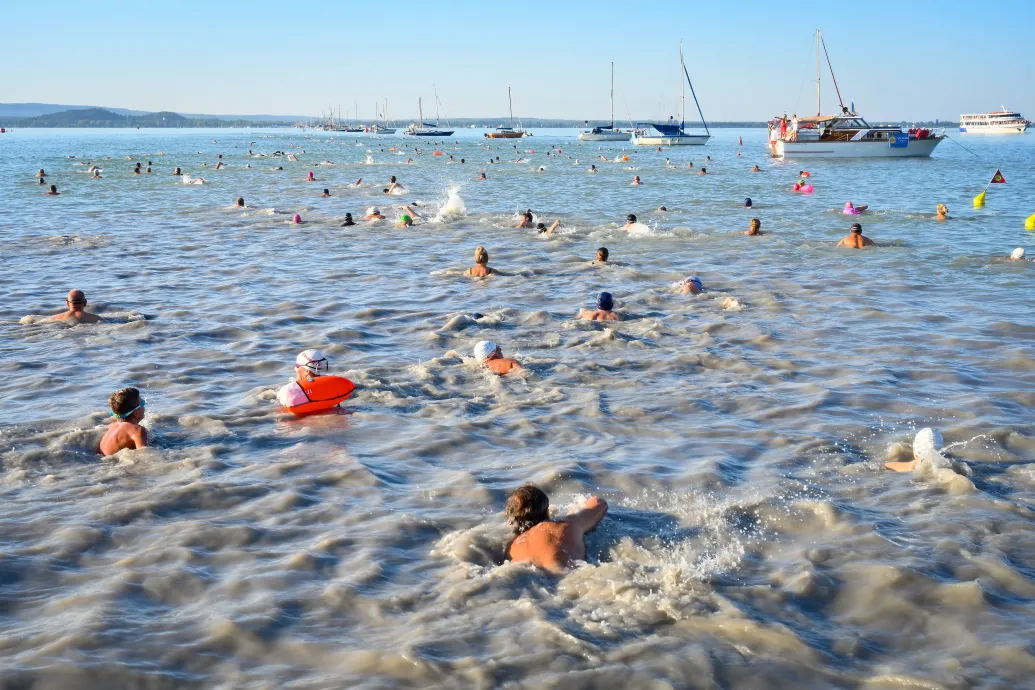 Ezen a hétvégén is elmarad a Balaton-átúszás