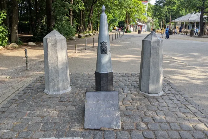 Hollandia legmagasabb pontja, kilátás a kilátójából, és az aacheni dóm – Fotó: Tichy Roland