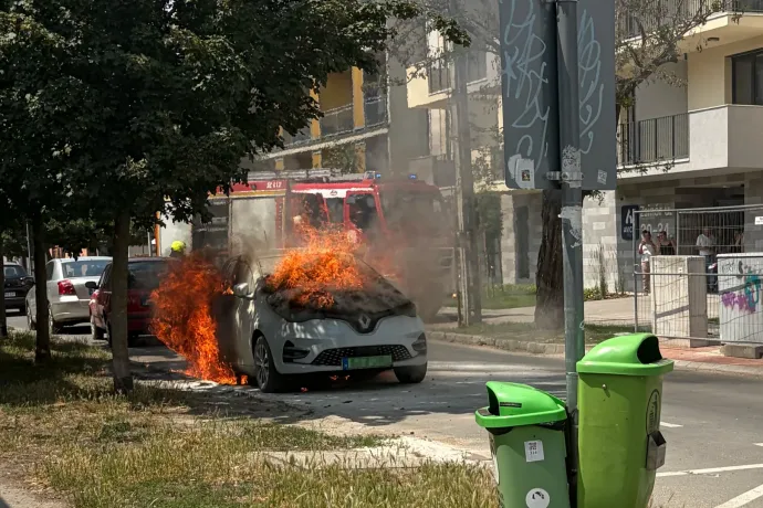 Leállítás után negyedórával gyulladt ki olvasónk villany Renault-ja, az importőr magyarázata logikus, de ijesztő