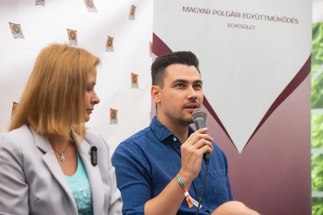 A volt megafonos Szűcs Gábor szerint a közösségi média szellemi és erkölcsi kútmérgezést követett el