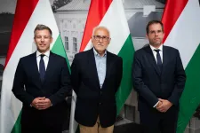 Romsics Ignáccal találkozott Magyar Péter