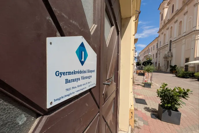 Kimászott az ablakon a 14 éves lány, és lezuhant a pécsi gyermekotthon tetejéről