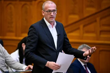 Tarr Zoltán: Több mint félmilliárd forintot kapott a Magyar-Turán Alapítvány Hankó Balázséktól Orbán Viktor közbenjárásával