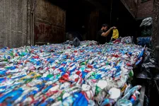 Búcsú a félig üres zacskóktól – ki nyer és ki veszít az EU új csomagolási rendeletével?
