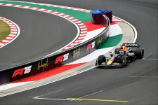 Schumacherről és Hamiltonról is neveztek el kanyart a Hungaroringen