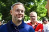 Ő vezette a kampányt, de nem emlékszik, kinek az ötlete volt a fejbelövős videó