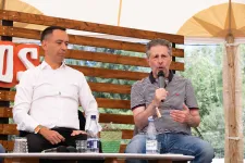 Schiffer András szerint azokat az áruló fideszeseket lenne érdemes feljegyezni, akik pár éve még Tusványoson csápoltak