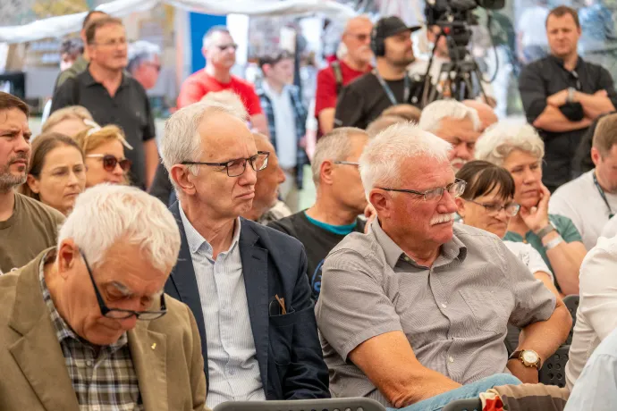 Székely István, az RMDSZ ügyvezető alelnöke a könségben – Fotó: Tamás Zsófia / Transtelex