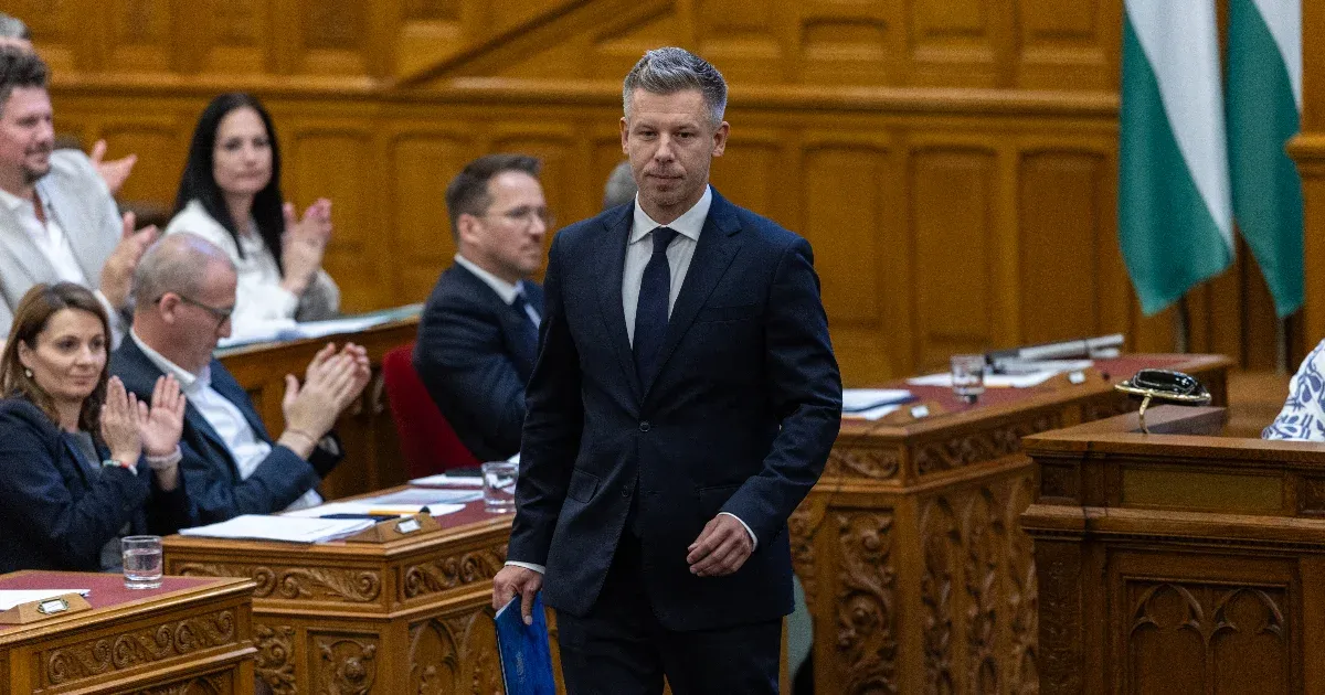 Magyar Péter posztolt Orbán Viktor tusványosi beszéde előtt: 74%-os támogatottság a Tiszának Magyar Péter posztolt Orbán Viktor tusványosi beszéde előtt: 74%-os támogatottság a Tiszának