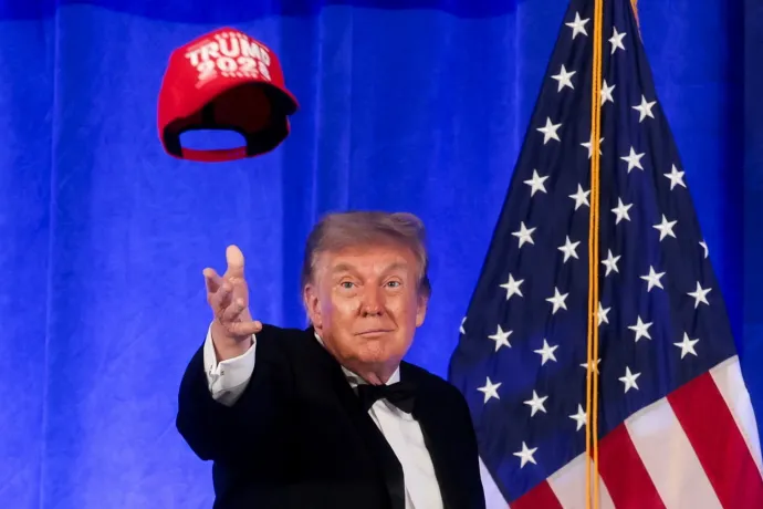 Trump kijelentette a merényletkísérlet miatt megismételt tudósítói vacsorán, hogy újra elindul a választáson
