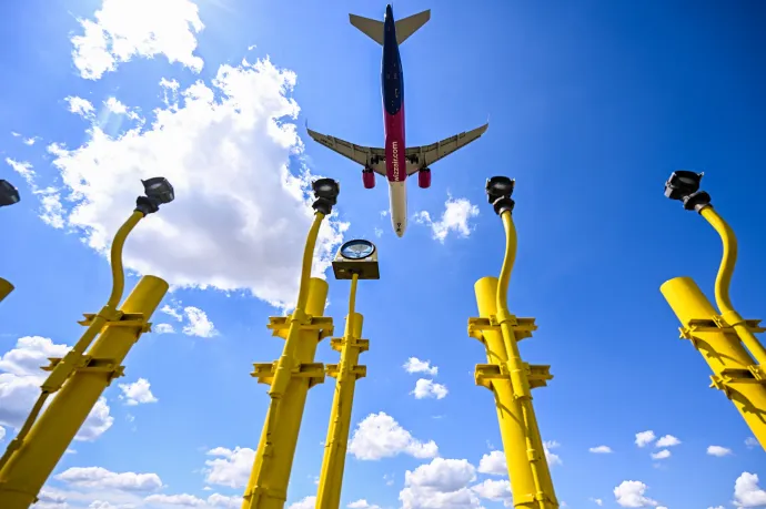 A Wizz Air csak a kormányhivatal közbelépése után fizetett kártérítést egyik utasának, a többi károsult viszont még fut a pénze után