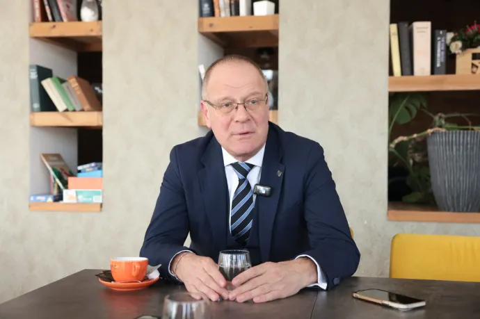 Navracsics Tibor gratulált a Tisza Párt alkotmánybíró-jelöltjének