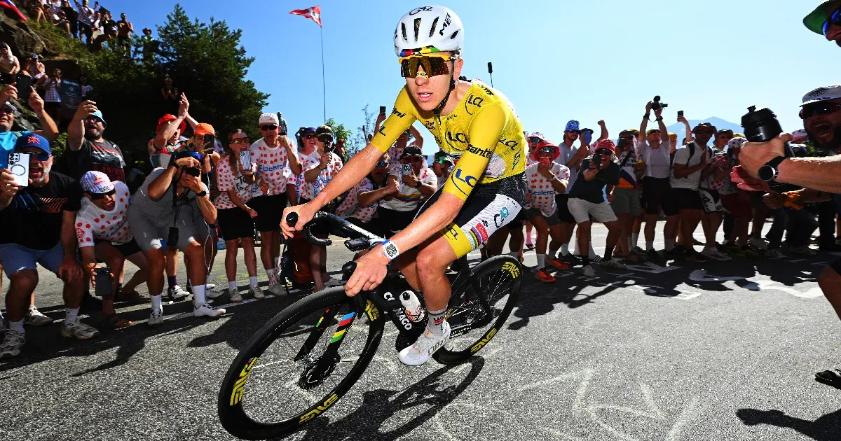 Tadej Pogačar ötödször nyerte meg a Tour de France-ot, és ezzel rekordot állított be
