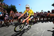 Tadej Pogačar ötödször nyerte meg a Tour de France-ot, és ezzel rekordot állított be