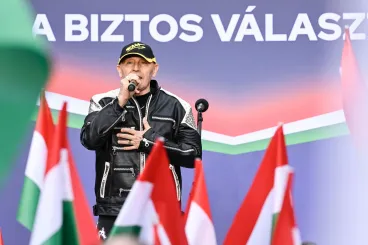 NKA-ügy: Tarr Zoltán visszavonja a Pataky Attila előadásaira kért támogatásokat