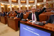 Ötnapos törvényhozási hajrá kezdődik az uniós pénzekért, rendkívüli ülésszakot tart a parlament