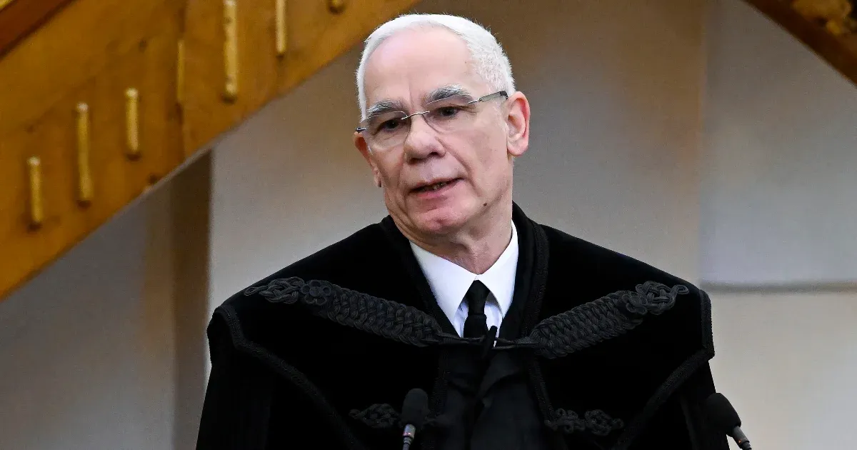 „Balog Zoltán szerepe és hatása a református egyházban: Az informális befolyás és a politikai kihívások” „Balog Zoltán szerepe és hatása a református egyházban: Az informális befolyás és a politikai kihívások”