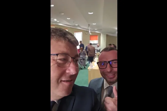 „Nem igaz, Csaba! Ne vezesd félre az embereket!” – Facebook-élőzésben esett egymásnak Borboly Csaba és Bíró Barna Botond