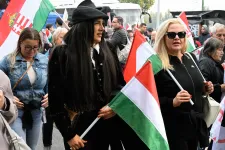 Tóth Gabi „rohadtul kiábrándult” a politikából, szerinte túl naiv volt és nem mert nemet mondani