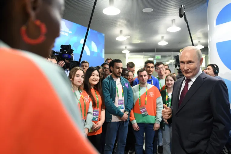 Russian secret service targets ambitious young Hungarians