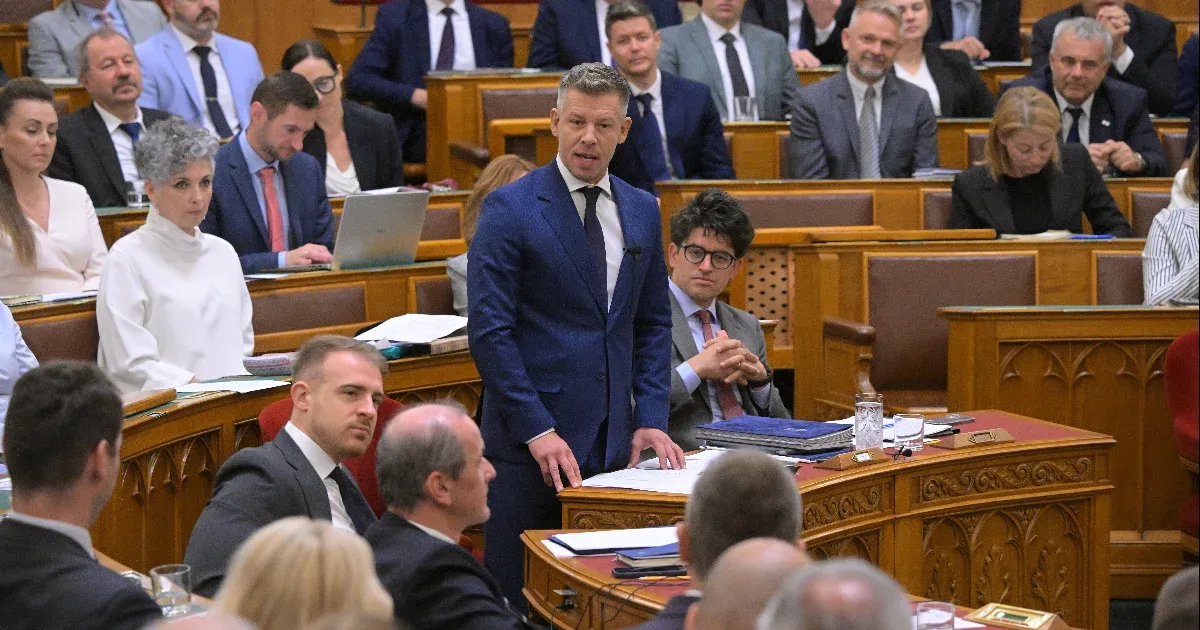 Politikai Húzavona a Parlamentben: Ígéretek és Valóság Politikai Húzavona a Parlamentben: Ígéretek és Valóság