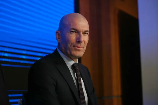 Zinédine Zidane lett a francia labdarúgó-válogatott új szövetségi kapitánya