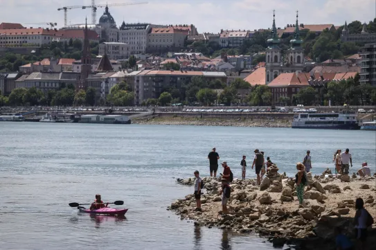 Megdőlt a negatív rekord, soha nem volt még ilyen alacsonyan a Duna Budapestnél
