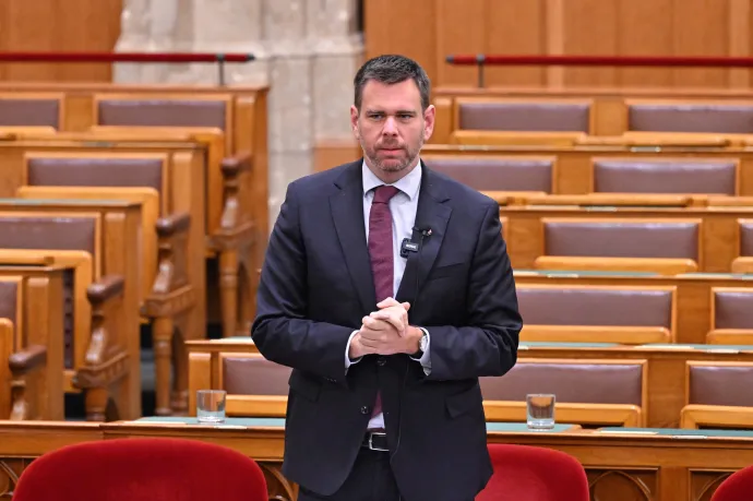 Vitézyék az autópálya-koncessziós szerződések módosításait is alaposan átnézik