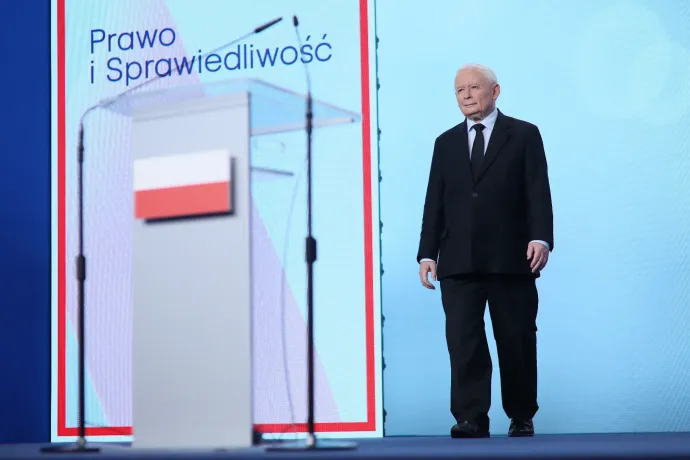 Megpróbált úgy sakkozni a pártján belül, mint korábban Orbán, aztán az arcába robbant az egész