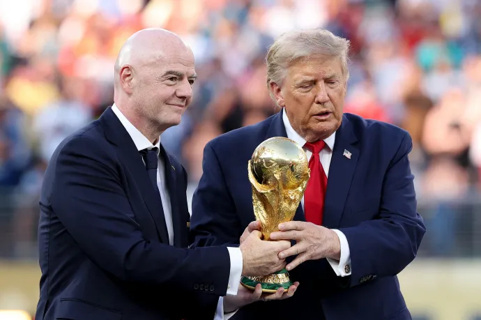 Gianni Infantino dollár milliárdokért kiárusítaná a futball-világbajnokságok kereskedelmi jogait