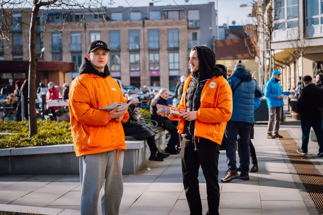 444: Egyházi lapokra és objektív tájékoztatásra kért közpénzt az alapítvány, fideszes propagandát nyomtatott helyette