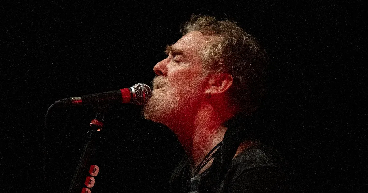 Meghalt a Glen Hansard Oscar-díjas zenész motorbalesetben Meghalt a Glen Hansard Oscar-díjas zenész motorbalesetben