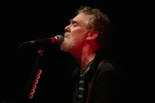 Motorbalesetben meghalt Glen Hansard Oscar-díjas zenész