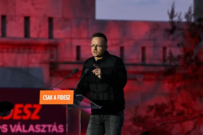 Szijjártóék több mint 51 millió forintot költöttek külföldi VIP-várókra a repülőgépes utak során