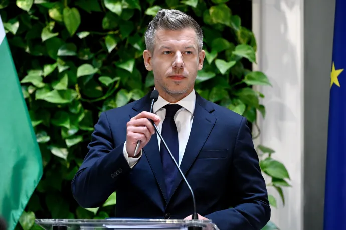 Magyar Péter: A kormány teljesen átalakítja a tankerületi rendszert, az összes vezetői helyet megpályáztatjuk