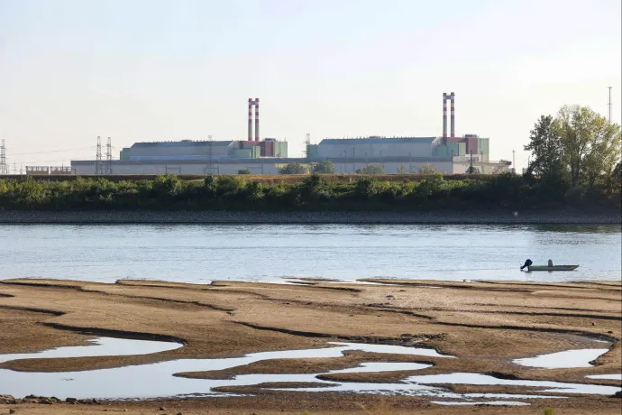 Paks nuclear plant may be shut down due to record-low water level of Danube, PM announces