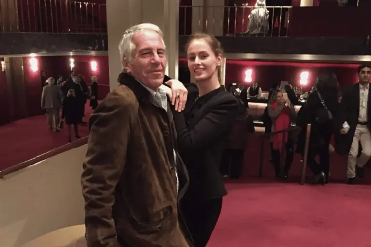 Jeffrey Epstein rejtélyes fogorvos barátnője, akire hatalmas vagyont hagyott