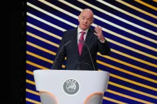 A FIFA továbbra is kitart Infantino terve mellett, szerintük senki sem akarja eladni a futballt