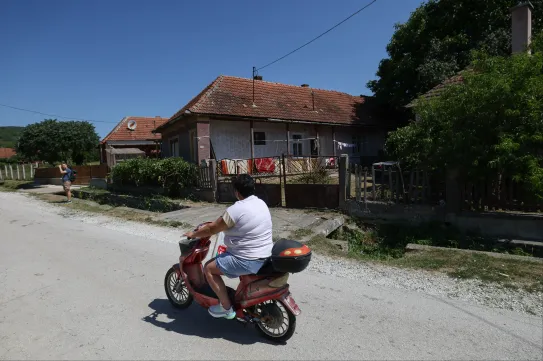 Rengeteg a furcsaság a kassai illegális bódévárosból Borsodba költözött romák ügyében