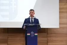 Energiahelyzet: sorban jelentik be önkorlátozásaikat a nagyvállalatok