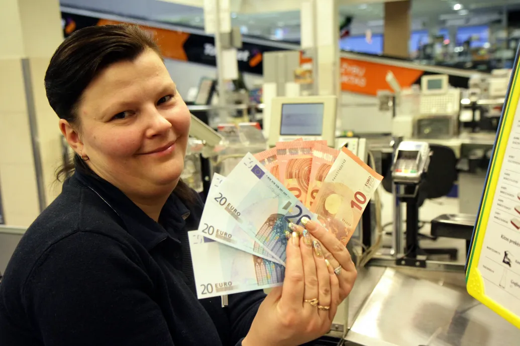 A rubeltől az euróig – mit mutatnak a balti esetek?