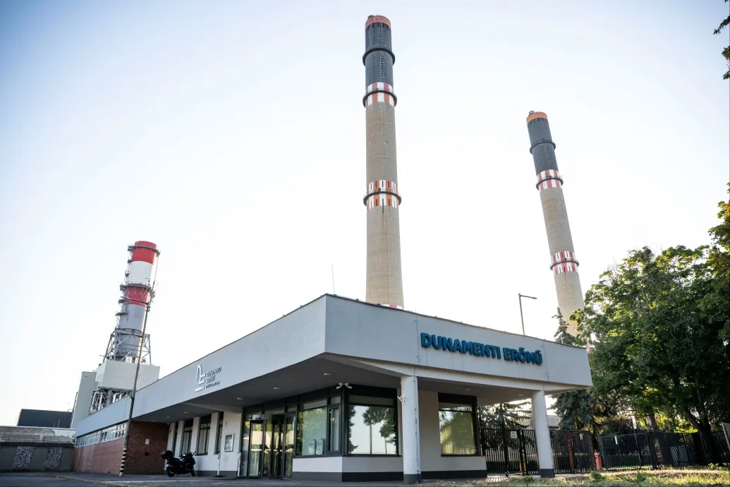 Újra teljes kapacitással termel a Dunamenti Erőmű